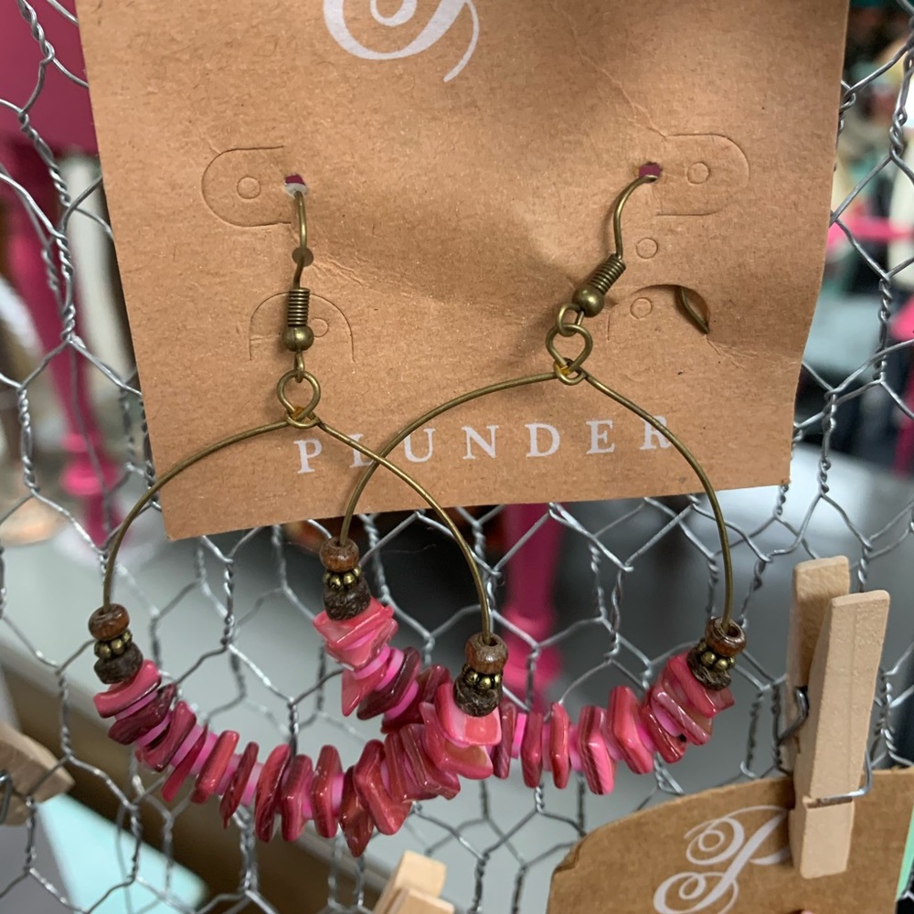 Plunder red earrings